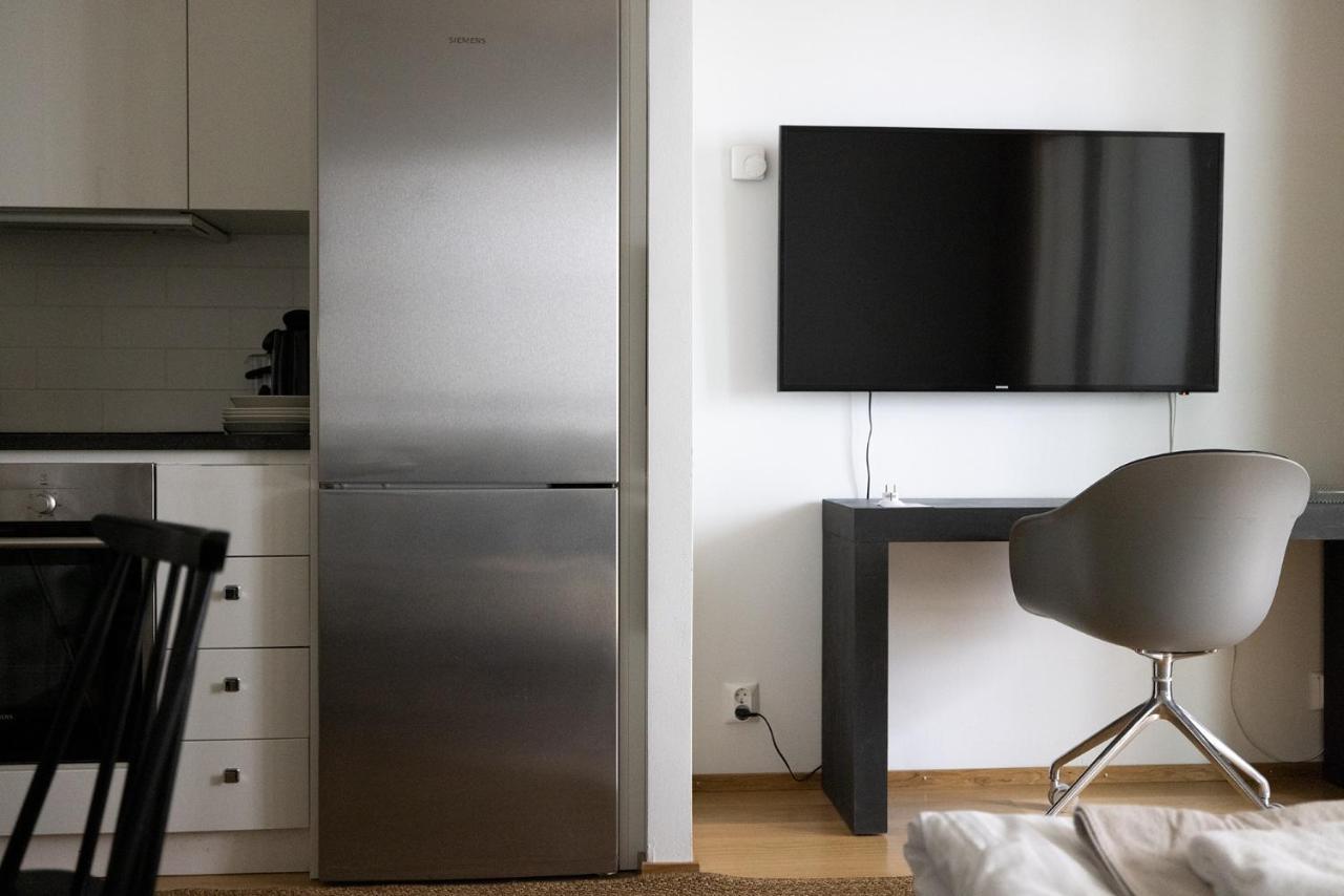 Poista 2Ndhomes Modern 1Br Home With Balcony By The Central Station Helsingfors Exteriör bild