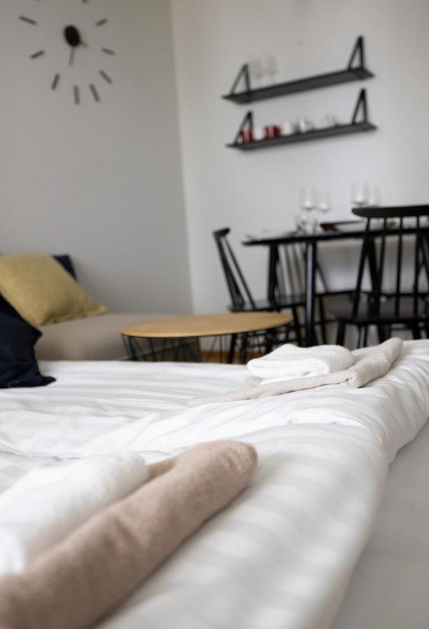 Poista 2Ndhomes Modern 1Br Home With Balcony By The Central Station Helsingfors Exteriör bild