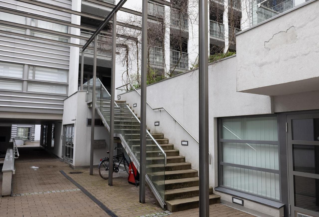 Poista 2Ndhomes Modern 1Br Home With Balcony By The Central Station Helsingfors Exteriör bild